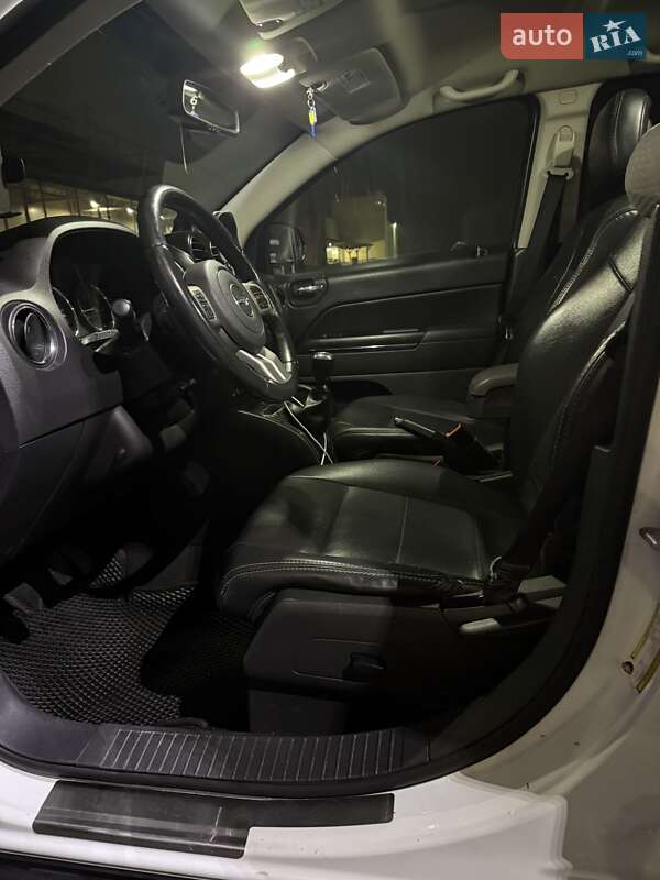 Внедорожник / Кроссовер Jeep Compass 2012 в Львове