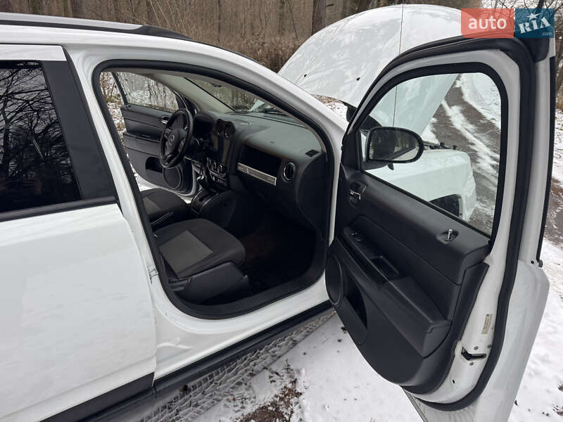 Внедорожник / Кроссовер Jeep Compass 2016 в Киеве