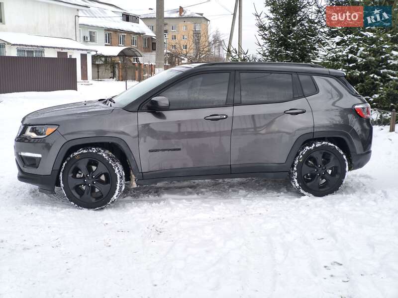 Позашляховик / Кросовер Jeep Compass 2020 в Ромнах фото 3 Позашляховик / Кросовер Jeep Compass 2020 в Ромнах