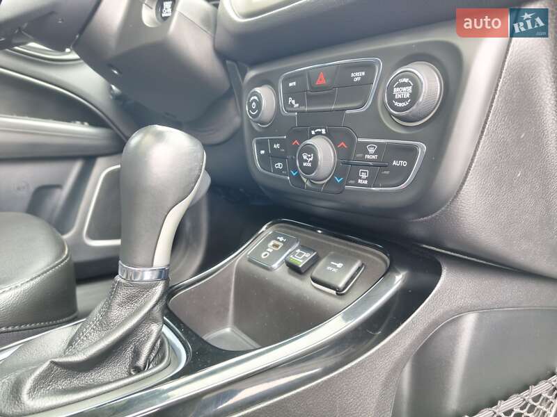 Позашляховик / Кросовер Jeep Compass 2020 в Ромнах фото 19 Позашляховик / Кросовер Jeep Compass 2020 в Ромнах
