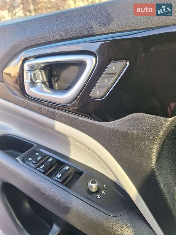 Внедорожник / Кроссовер Jeep Compass 2023 в Киеве фото 67 Внедорожник / Кроссовер Jeep Compass 2023 в Киеве