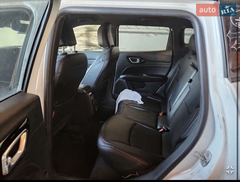 Внедорожник / Кроссовер Jeep Compass 2024 в Ужгороде