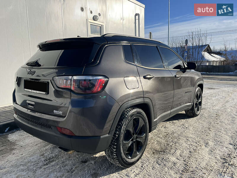 Позашляховик / Кросовер Jeep Compass 2020 в Ромнах