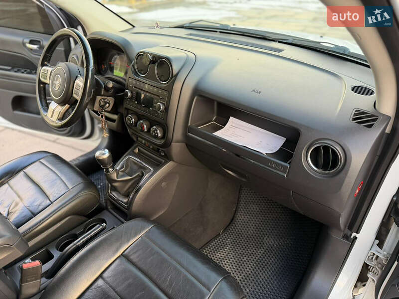 Позашляховик / Кросовер Jeep Compass 2011 в Хусті