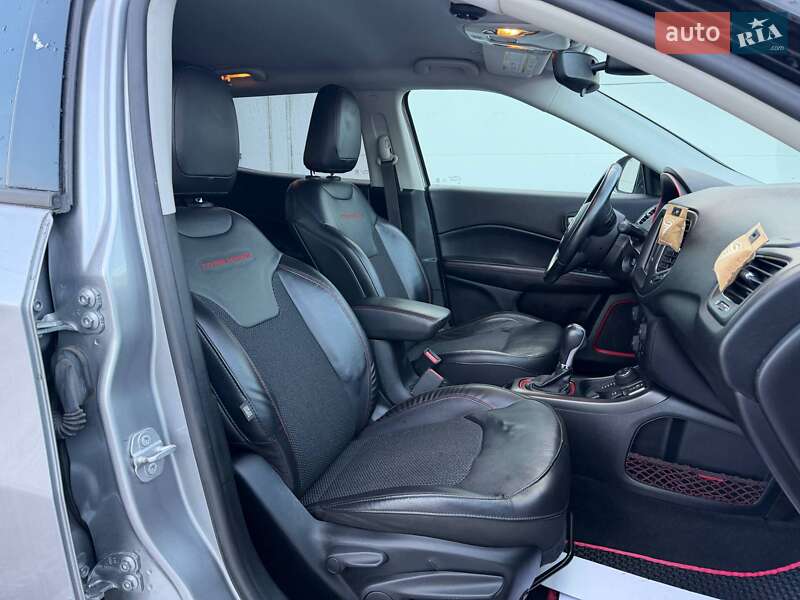 Внедорожник / Кроссовер Jeep Compass 2019 в Киеве