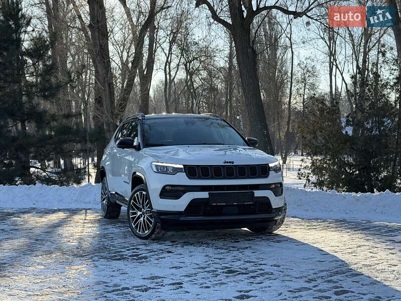 Позашляховик / Кросовер Jeep Compass 2024 в Києві