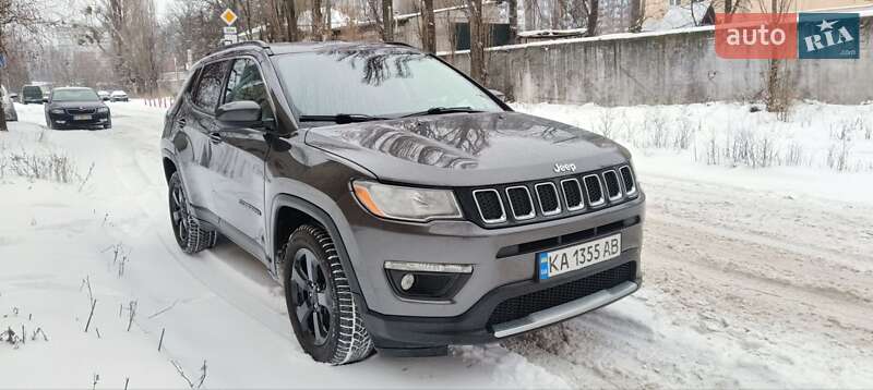 Внедорожник / Кроссовер Jeep Compass 2017 в Киеве