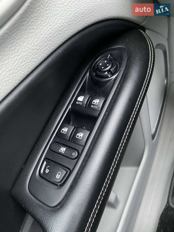 Внедорожник / Кроссовер Jeep Compass 2019 в Киеве