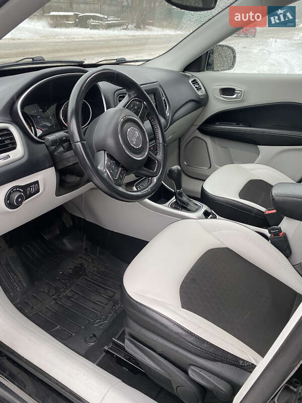 Внедорожник / Кроссовер Jeep Compass 2019 в Киеве