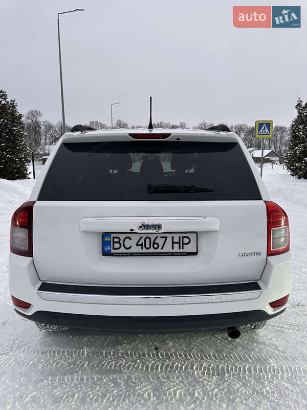 Внедорожник / Кроссовер Jeep Compass 2013 в Городке