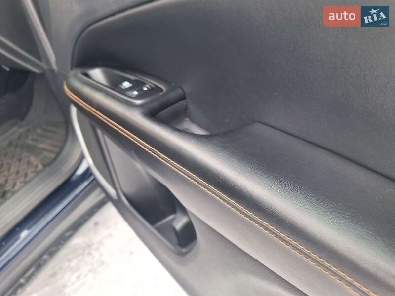 Внедорожник / Кроссовер Jeep Compass 2017 в Киеве фото 42 Внедорожник / Кроссовер Jeep Compass 2017 в Киеве