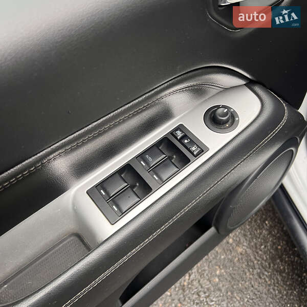 Внедорожник / Кроссовер Jeep Compass 2016 в Николаеве