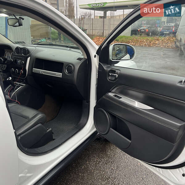 Внедорожник / Кроссовер Jeep Compass 2016 в Николаеве