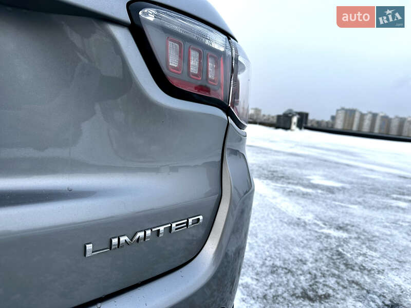 Внедорожник / Кроссовер Jeep Compass 2019 в Киеве