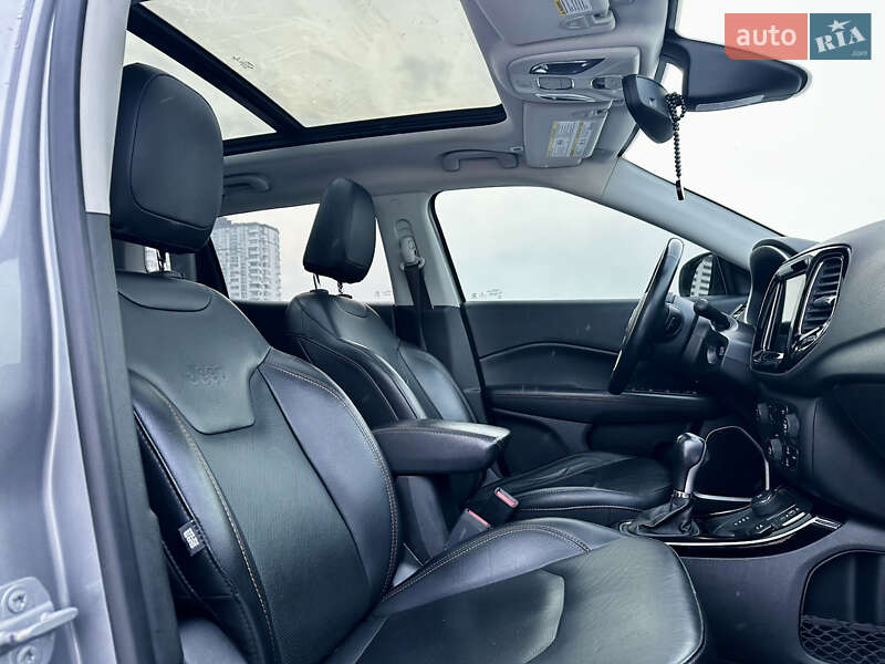 Внедорожник / Кроссовер Jeep Compass 2019 в Киеве