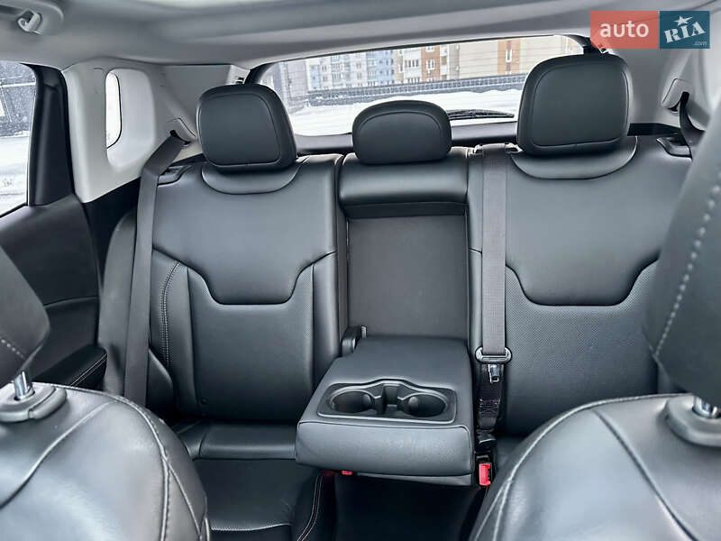 Внедорожник / Кроссовер Jeep Compass 2019 в Киеве