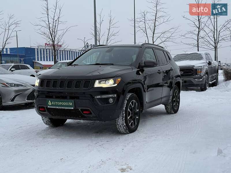 Внедорожник / Кроссовер Jeep Compass 2020 в Киеве