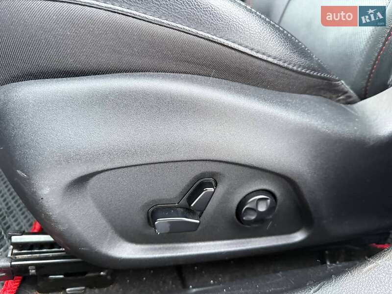 Внедорожник / Кроссовер Jeep Compass 2020 в Киеве