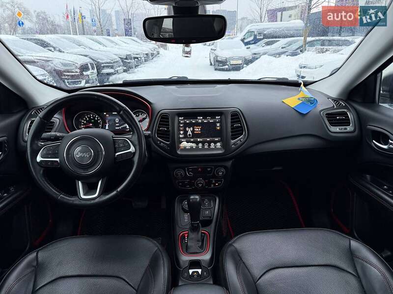 Внедорожник / Кроссовер Jeep Compass 2020 в Киеве