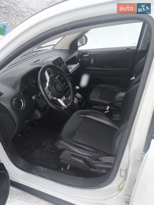 Внедорожник / Кроссовер Jeep Compass 2016 в Киеве