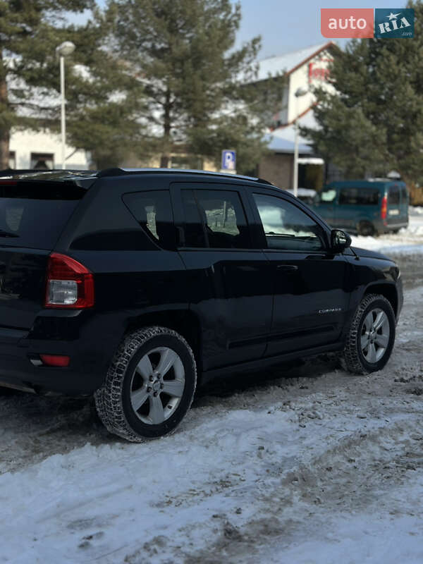 Внедорожник / Кроссовер Jeep Compass 2011 в Ивано-Франковске