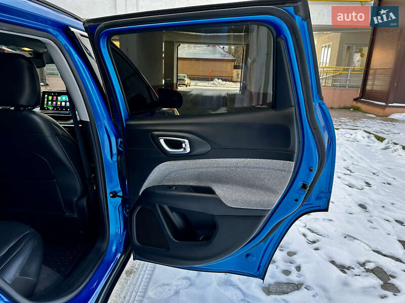 Внедорожник / Кроссовер Jeep Compass 2022 в Ромнах