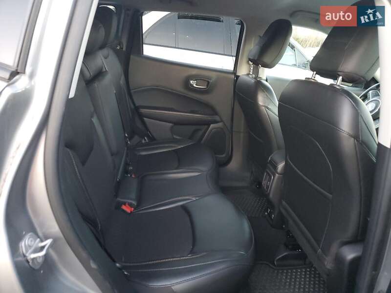 Внедорожник / Кроссовер Jeep Compass 2020 в Киеве