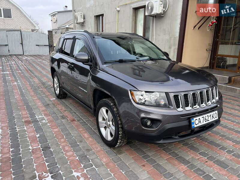 Внедорожник / Кроссовер Jeep Compass 2016 в Черкассах
