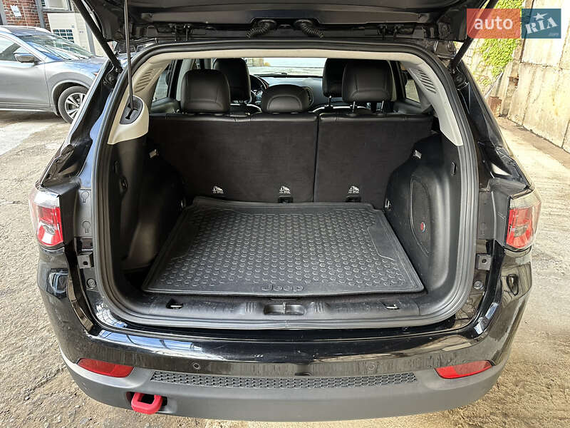 Позашляховик / Кросовер Jeep Compass 2017 в Львові