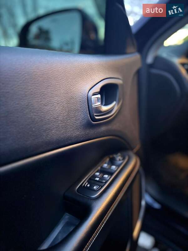 Внедорожник / Кроссовер Jeep Compass 2018 в Горишних Плавнях фото 9 Внедорожник / Кроссовер Jeep Compass 2018 в Горишних Плавнях