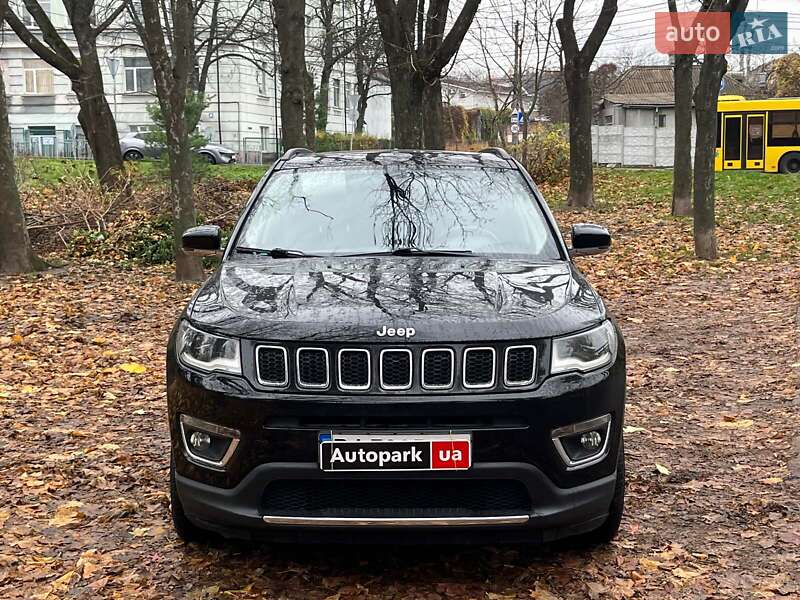 Внедорожник / Кроссовер Jeep Compass 2017 в Киеве