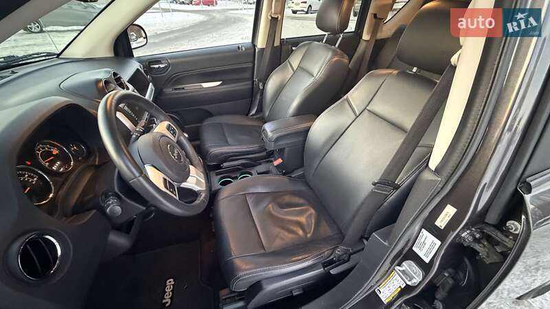 Позашляховик / Кросовер Jeep Compass 2015 в Києві