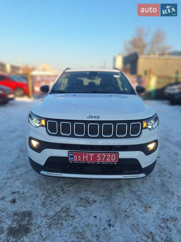 Внедорожник / Кроссовер Jeep Compass 2022 в Киеве