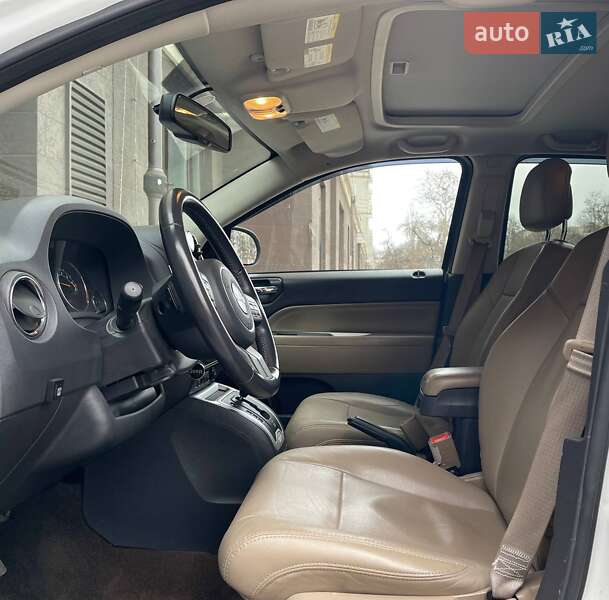 Внедорожник / Кроссовер Jeep Compass 2013 в Николаеве