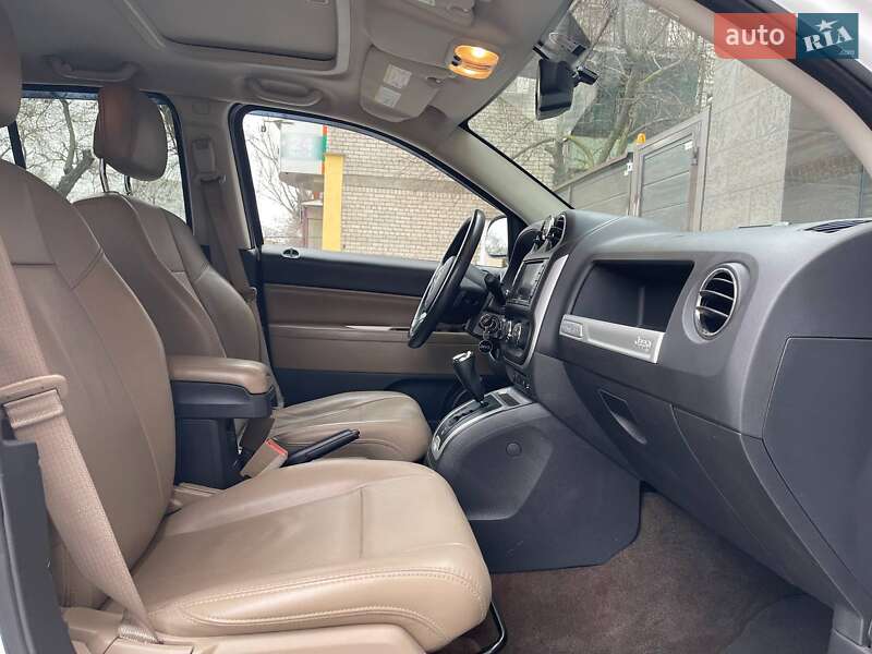 Внедорожник / Кроссовер Jeep Compass 2013 в Николаеве