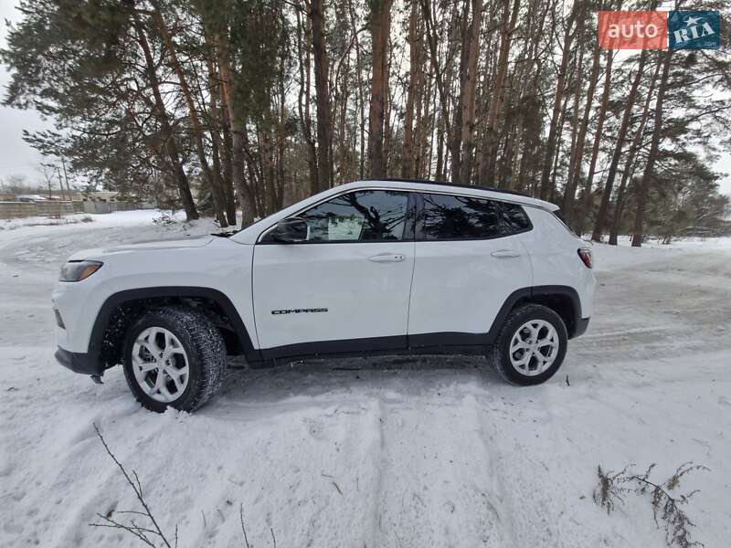 Внедорожник / Кроссовер Jeep Compass 2024 в Киеве
