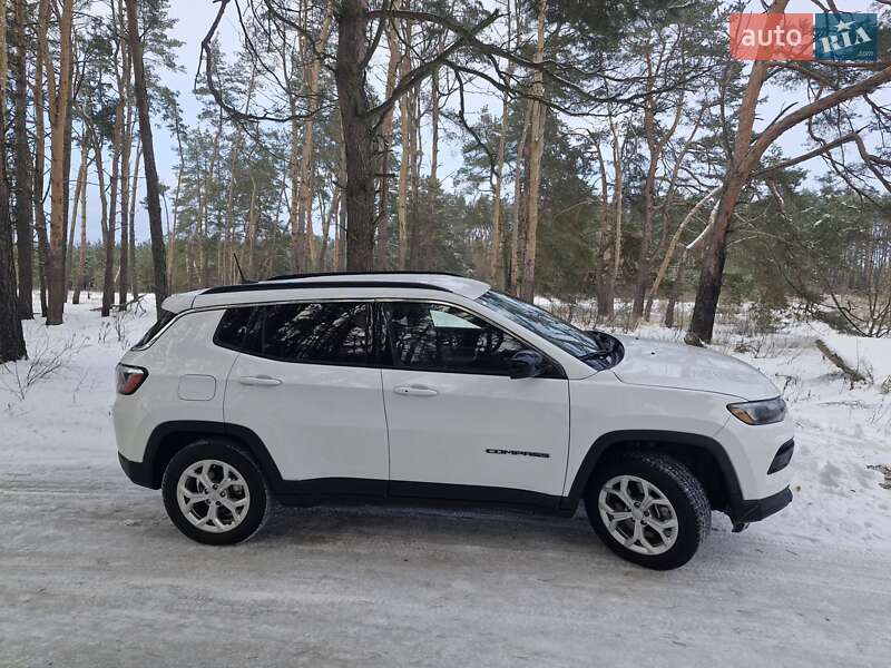 Внедорожник / Кроссовер Jeep Compass 2024 в Киеве