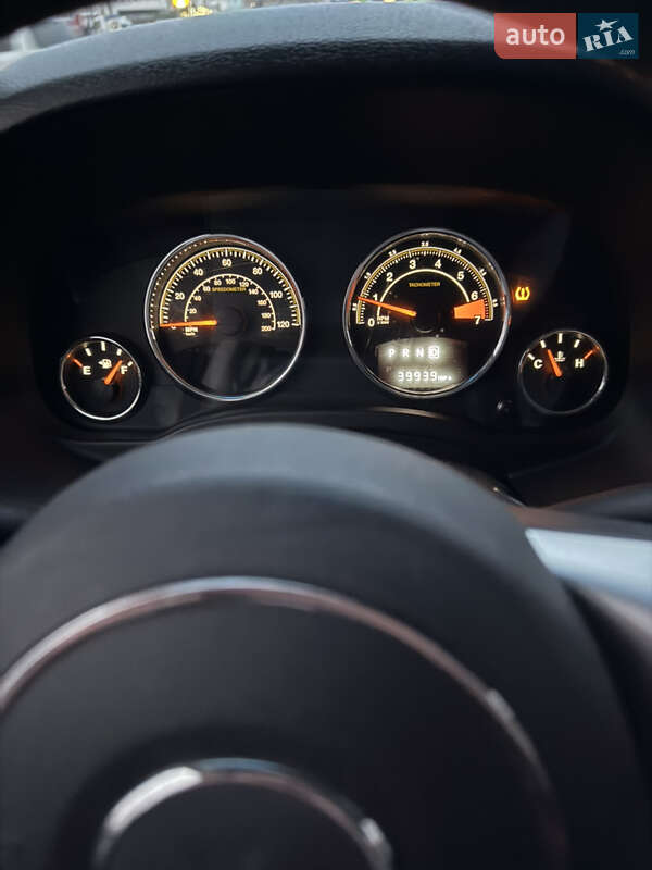 Позашляховик / Кросовер Jeep Compass 2015 в Ужгороді