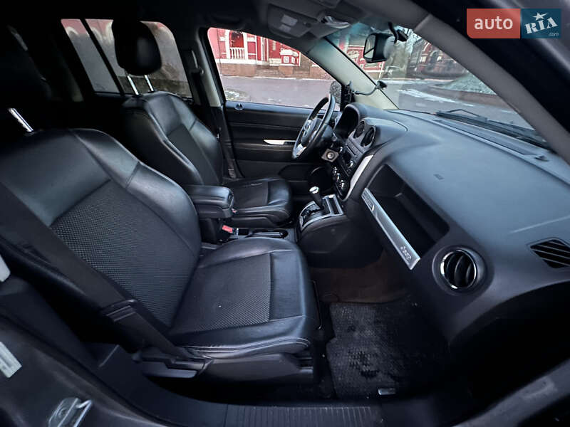 Позашляховик / Кросовер Jeep Compass 2015 в Дніпрі