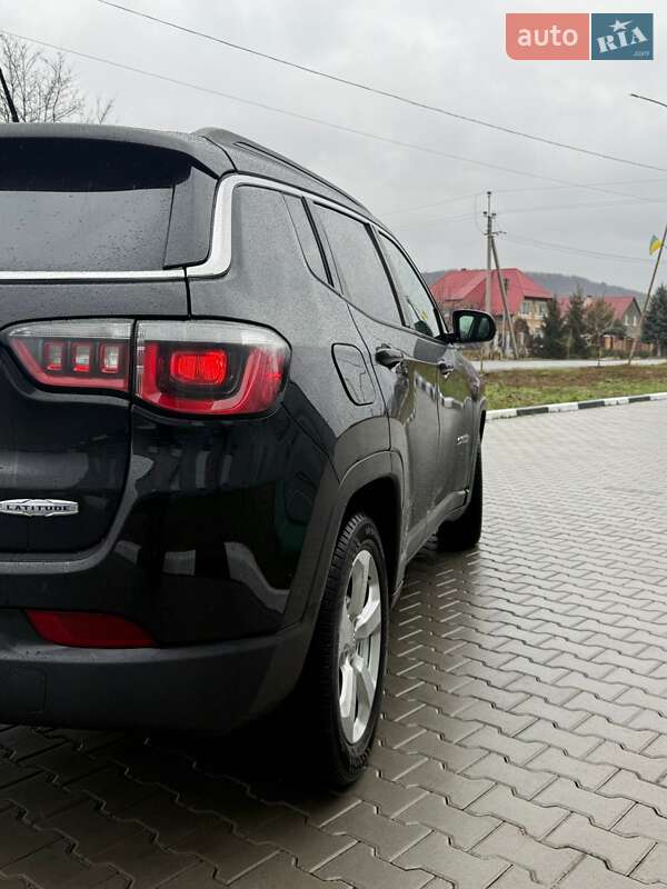 Внедорожник / Кроссовер Jeep Compass 2017 в Ужгороде