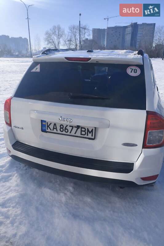 Внедорожник / Кроссовер Jeep Compass 2011 в Киеве