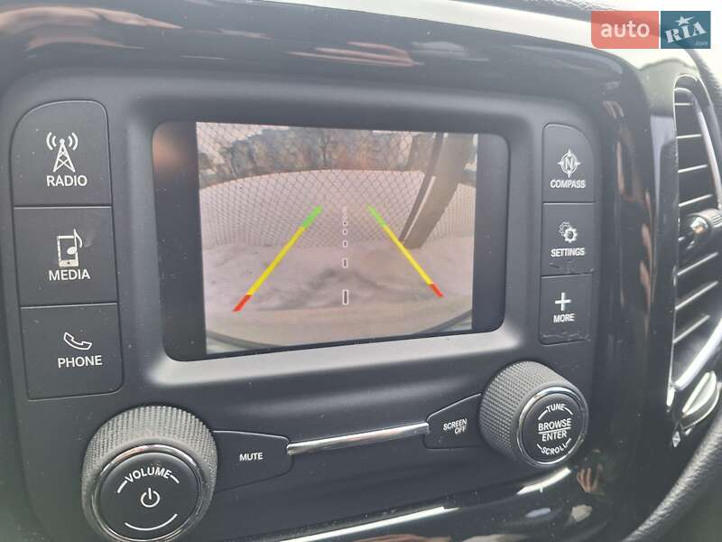 Внедорожник / Кроссовер Jeep Compass 2018 в Киеве фото 30 Внедорожник / Кроссовер Jeep Compass 2018 в Киеве
