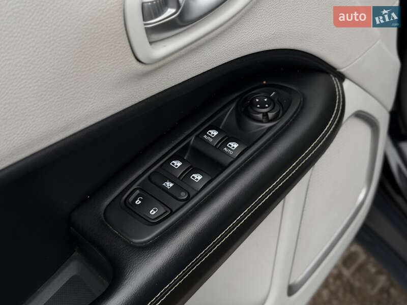 Внедорожник / Кроссовер Jeep Compass 2017 в Шептицькому