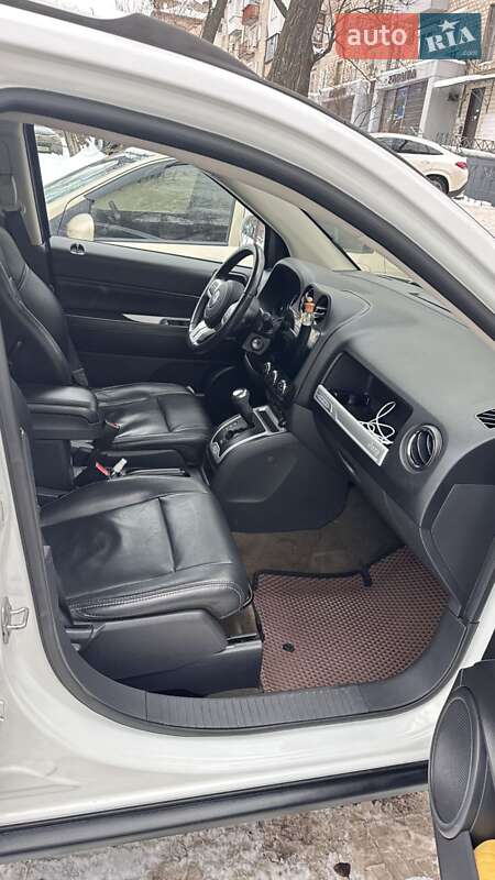 Внедорожник / Кроссовер Jeep Compass 2016 в Киеве фото 12 Внедорожник / Кроссовер Jeep Compass 2016 в Киеве