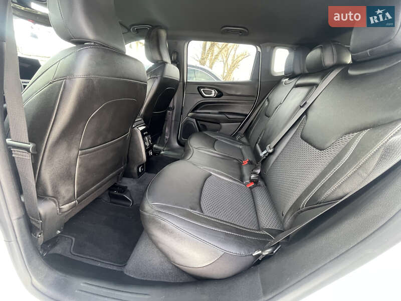 Позашляховик / Кросовер Jeep Compass 2024 в Києві фото 17 Позашляховик / Кросовер Jeep Compass 2024 в Києві