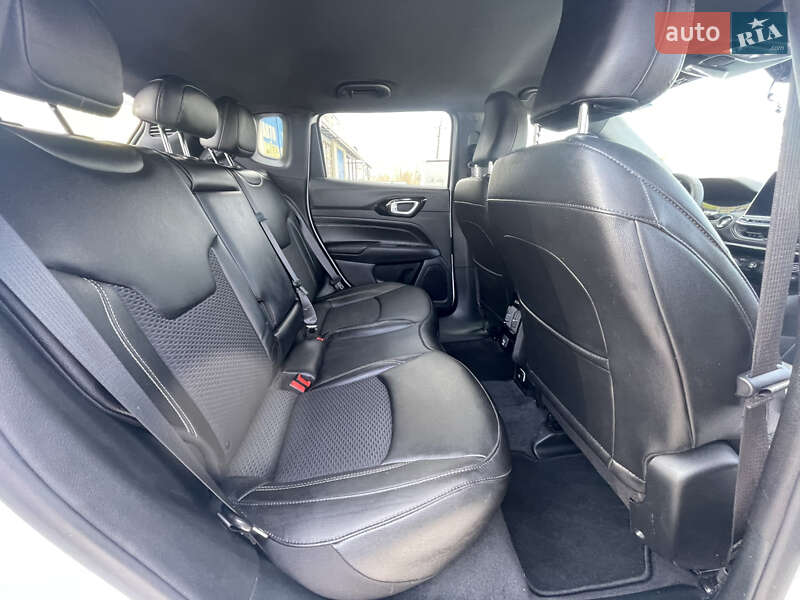 Позашляховик / Кросовер Jeep Compass 2024 в Києві фото 21 Позашляховик / Кросовер Jeep Compass 2024 в Києві