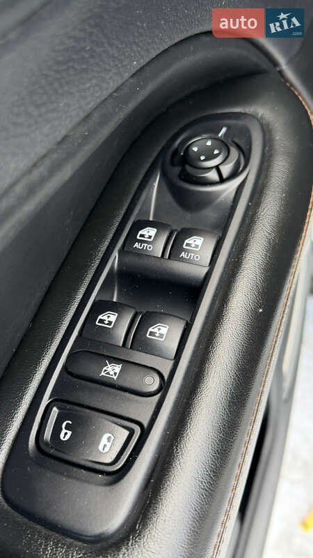 Позашляховик / Кросовер Jeep Compass 2018 в Дубні фото 54 Позашляховик / Кросовер Jeep Compass 2018 в Дубні