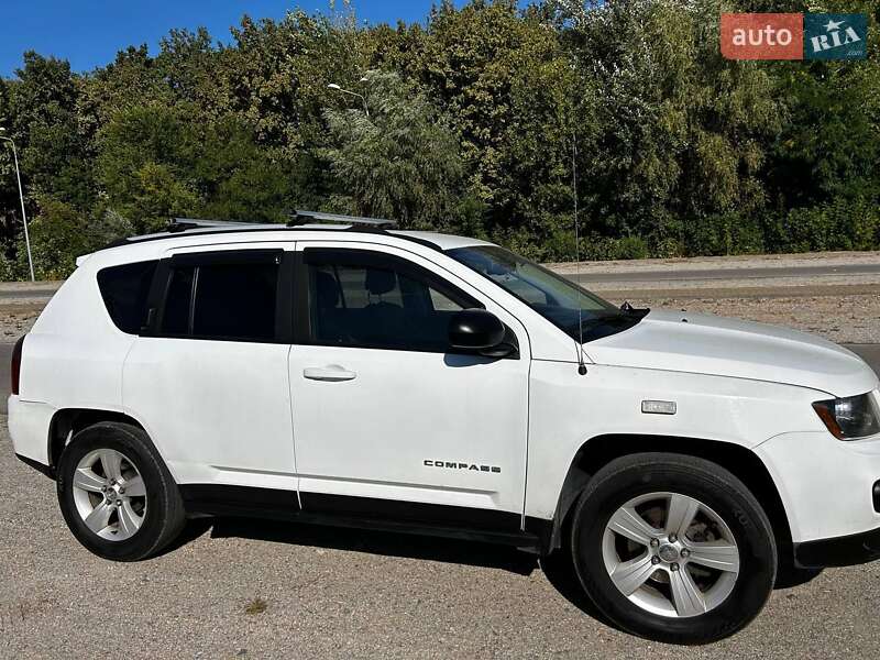 Позашляховик / Кросовер Jeep Compass 2016 в Дніпрі