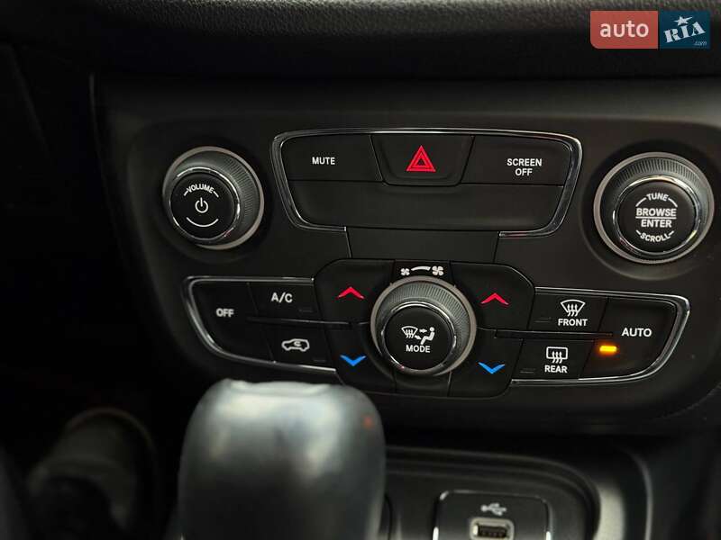 Внедорожник / Кроссовер Jeep Compass 2017 в Днепре