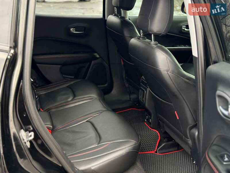 Внедорожник / Кроссовер Jeep Compass 2017 в Днепре